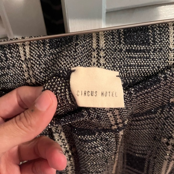 Sleek Black and Gray Straight Leg Jumpsuit - Picture 2 of 2